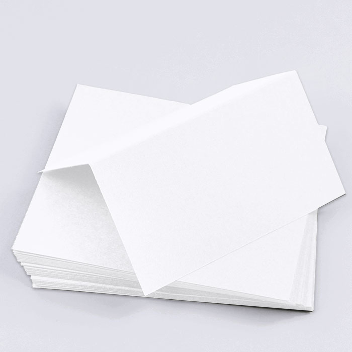 Fluorescent White Folded Place Card - Gmund Colors Matt 111C