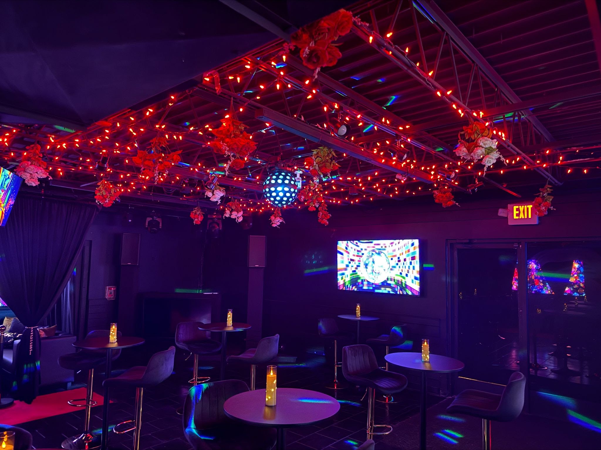 Black Velvet Lounge