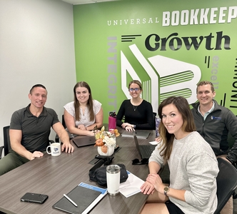 UNIVERSAL BOOKKEEPER