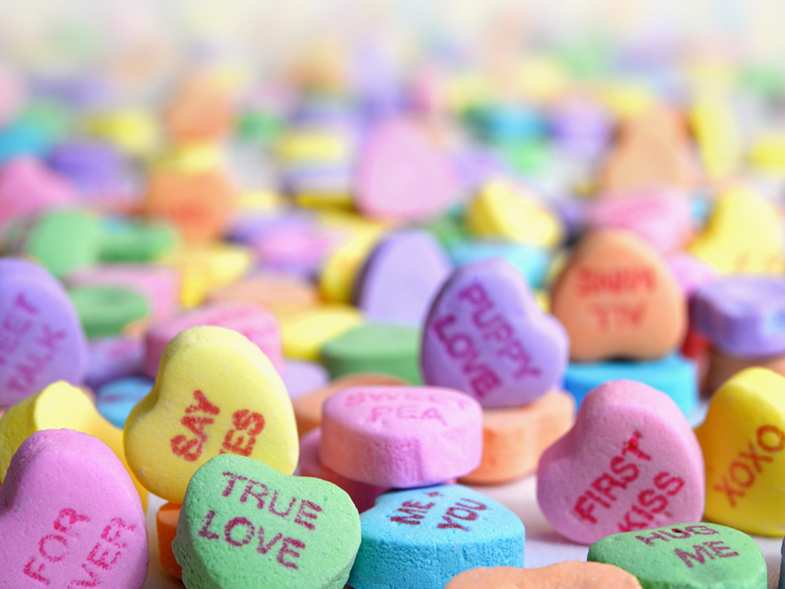 Valentine Candy laura ockel z AO Bp EE v V4 unsplash WEB