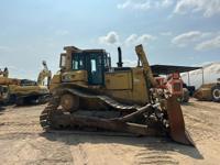 2005 CAT D7R Dozers 3