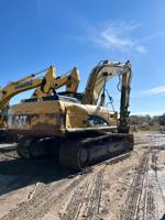 2004 CATERPILLAR 330CL Excavator 1