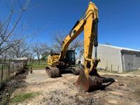 2019 CATERPILLAR 326FL Excavator 1