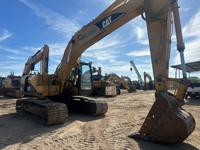2004 CATERPILLAR 320CL Excavator 8