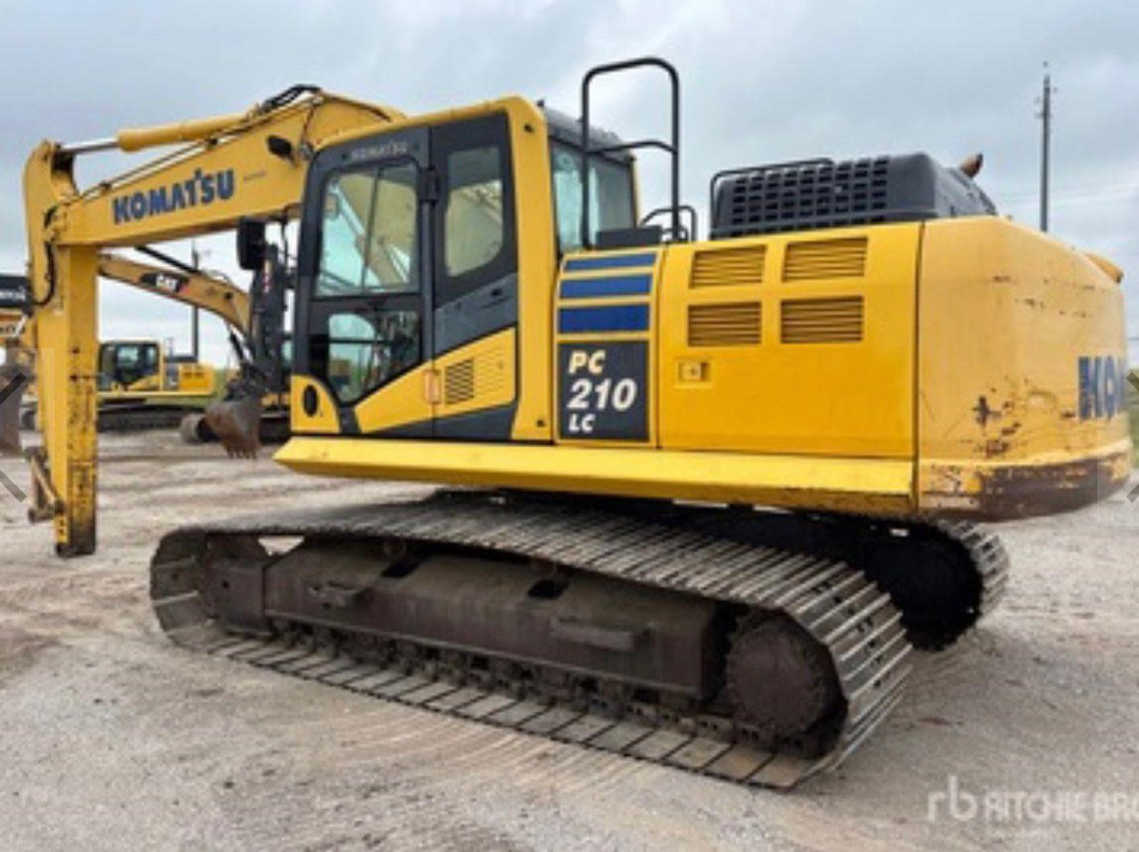 2017 KOMATSU PC210 LC-11 Excavator