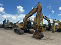 2004 CAT 320CL Excavator 2