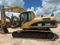 2004 CAT 320CL Excavator 5