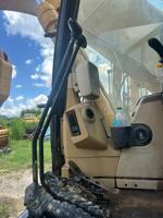2004 CAT 320CL Excavator 12