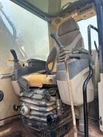 2004 CAT 320CL Excavator 13