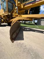 1984 CAT 140G Motor Grader 4