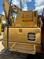 2003 CAT 320CL Excavator 9