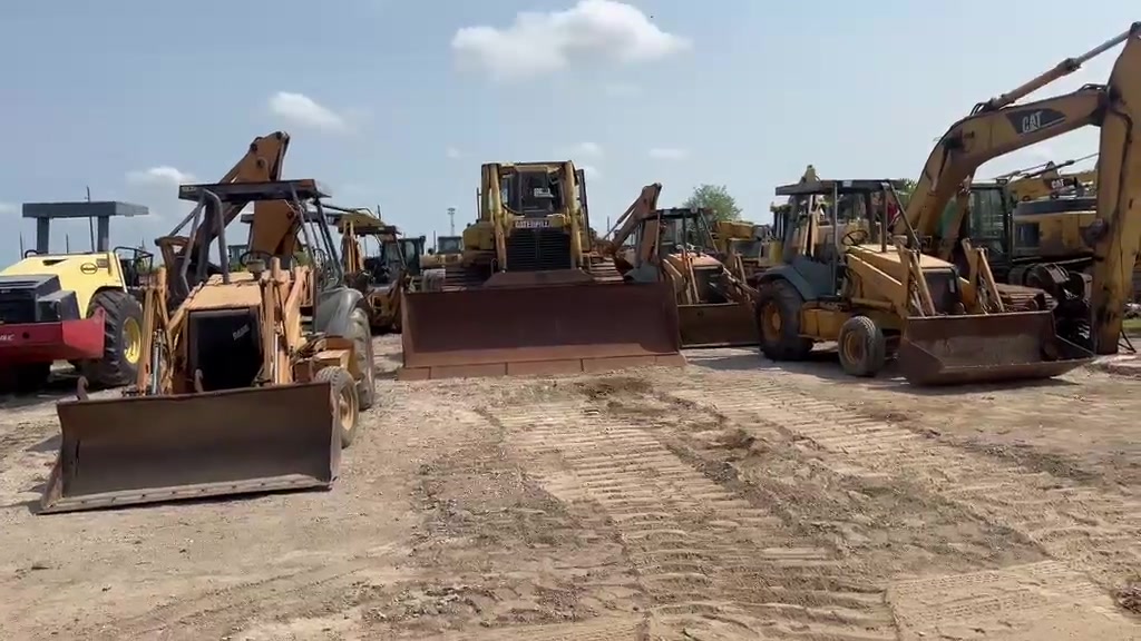 2005 CAT D7R Dozers