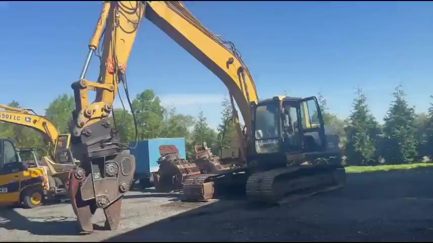 2005 CATERPILLAR 320CL Excavator 1