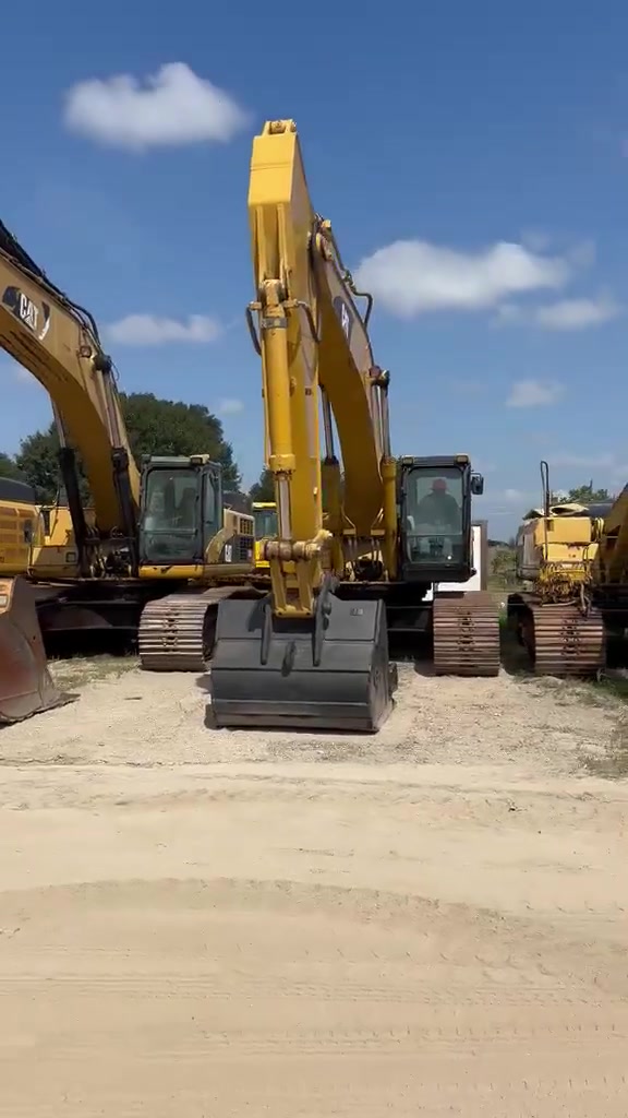 2005 CAT 330CL Excavator