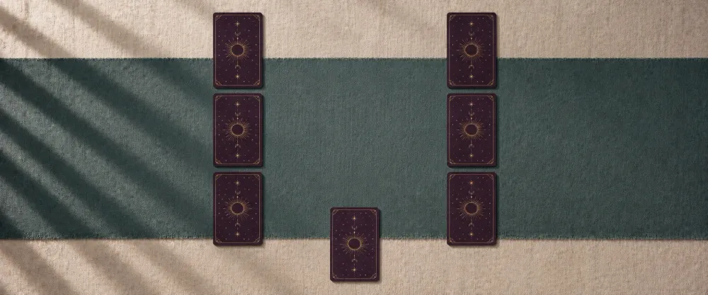 seven-card-horseshoe-spread.webp