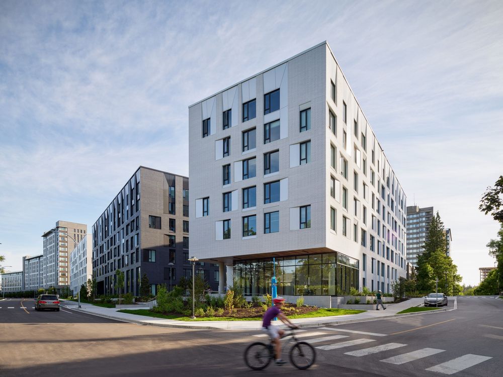 tə šxʷhəleləm̓s tə k̓ʷaƛ̓kʷəʔaʔɬ Student Residence