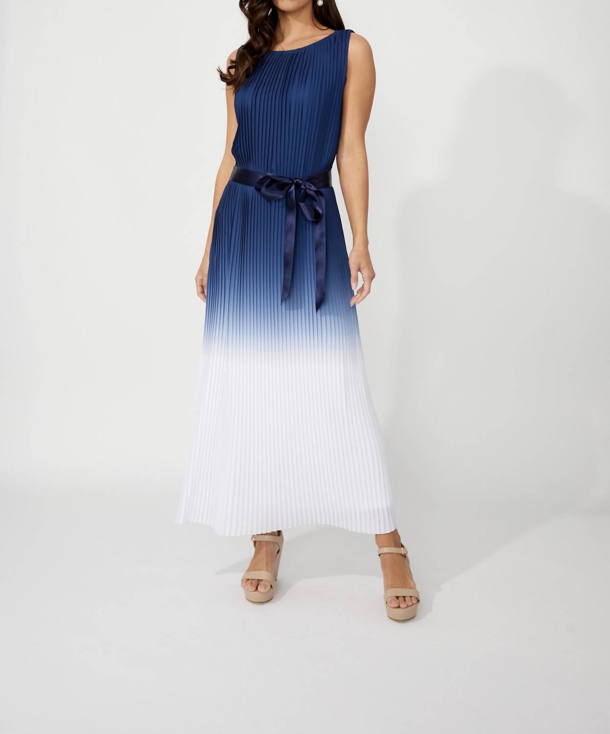 Frank Lyman Ombré Pleated Long Dress Navy/off-White