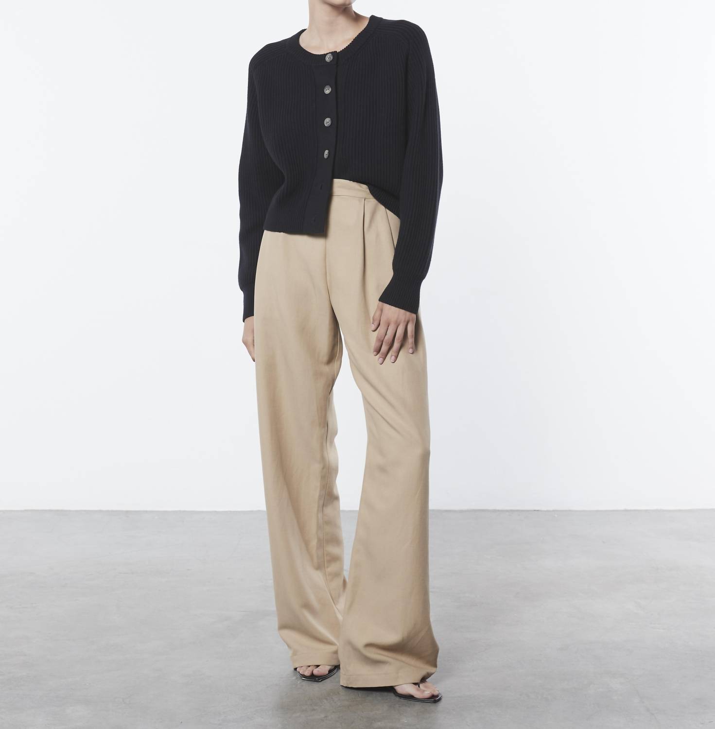 ENZA COSTA ENZA COSTA CHUNKY COTTON CARDIGAN IN BLACK