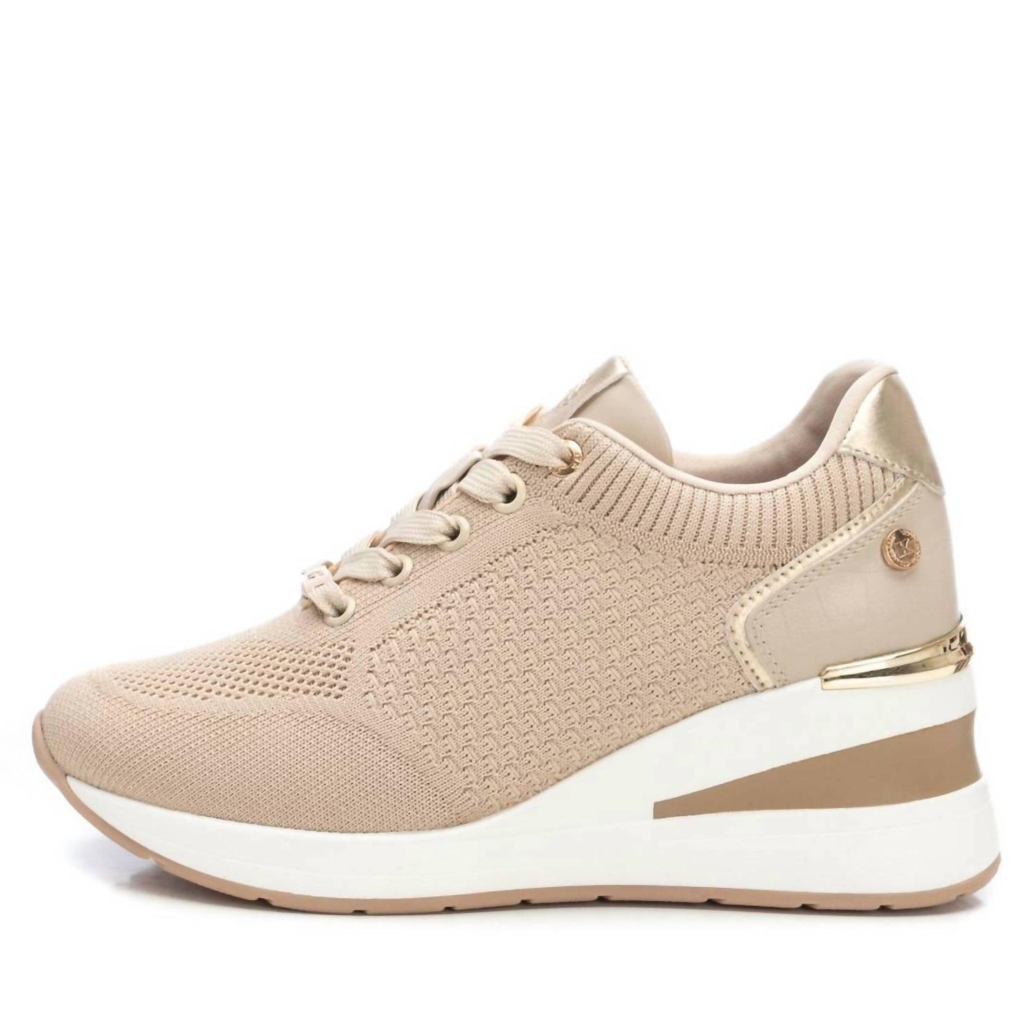 Xti Sneakers comode donna con zeppa beige - Foto 2 di 11