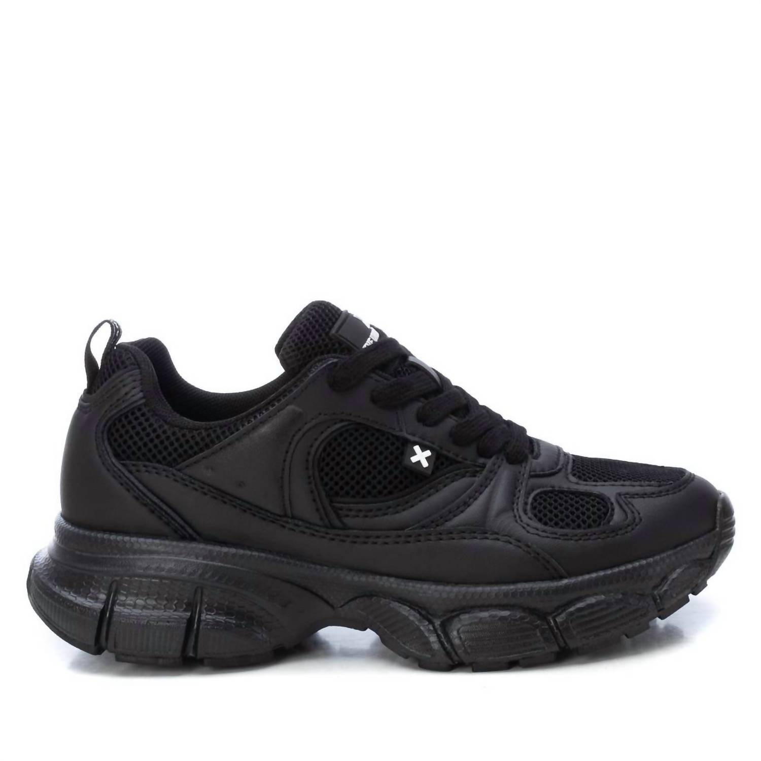 Xti Women's Lace Closure Sneakers Black