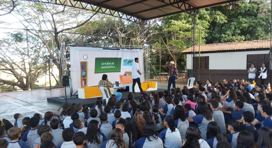 Cemig nas Escolas leva eficiência energética para comunidade escolar de Minas Gerais