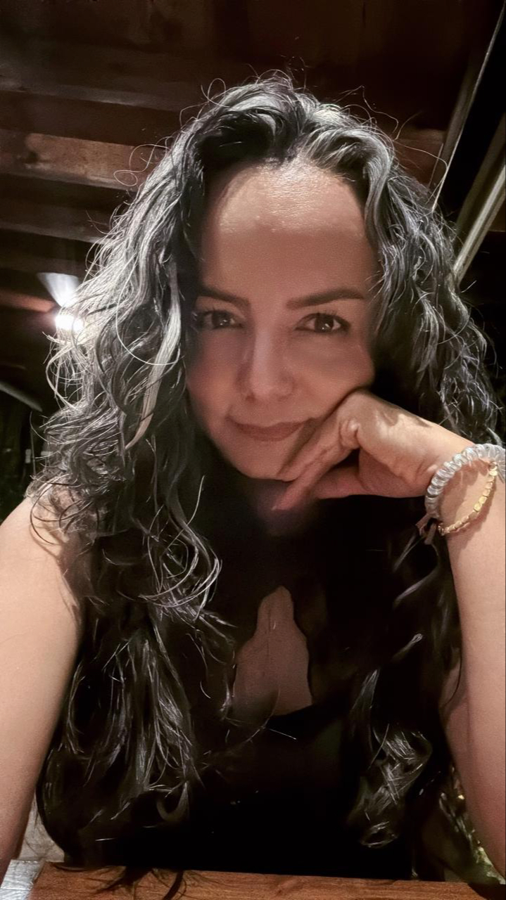 <div class="editor-content"><p>Nayla Gutierrez</p></div>, <div class="editor-content"><p>Gte de Ventas Automotriz</p></div>