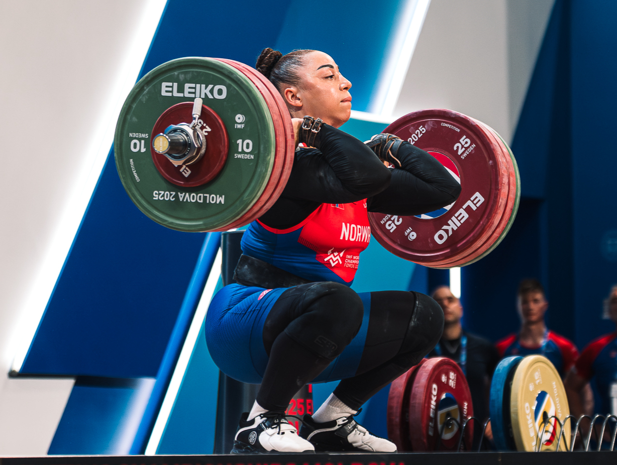 Watch weightlifting, Everywhere!