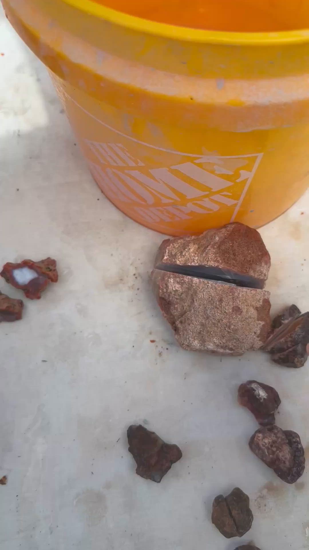 Large Moroccan agate reveal