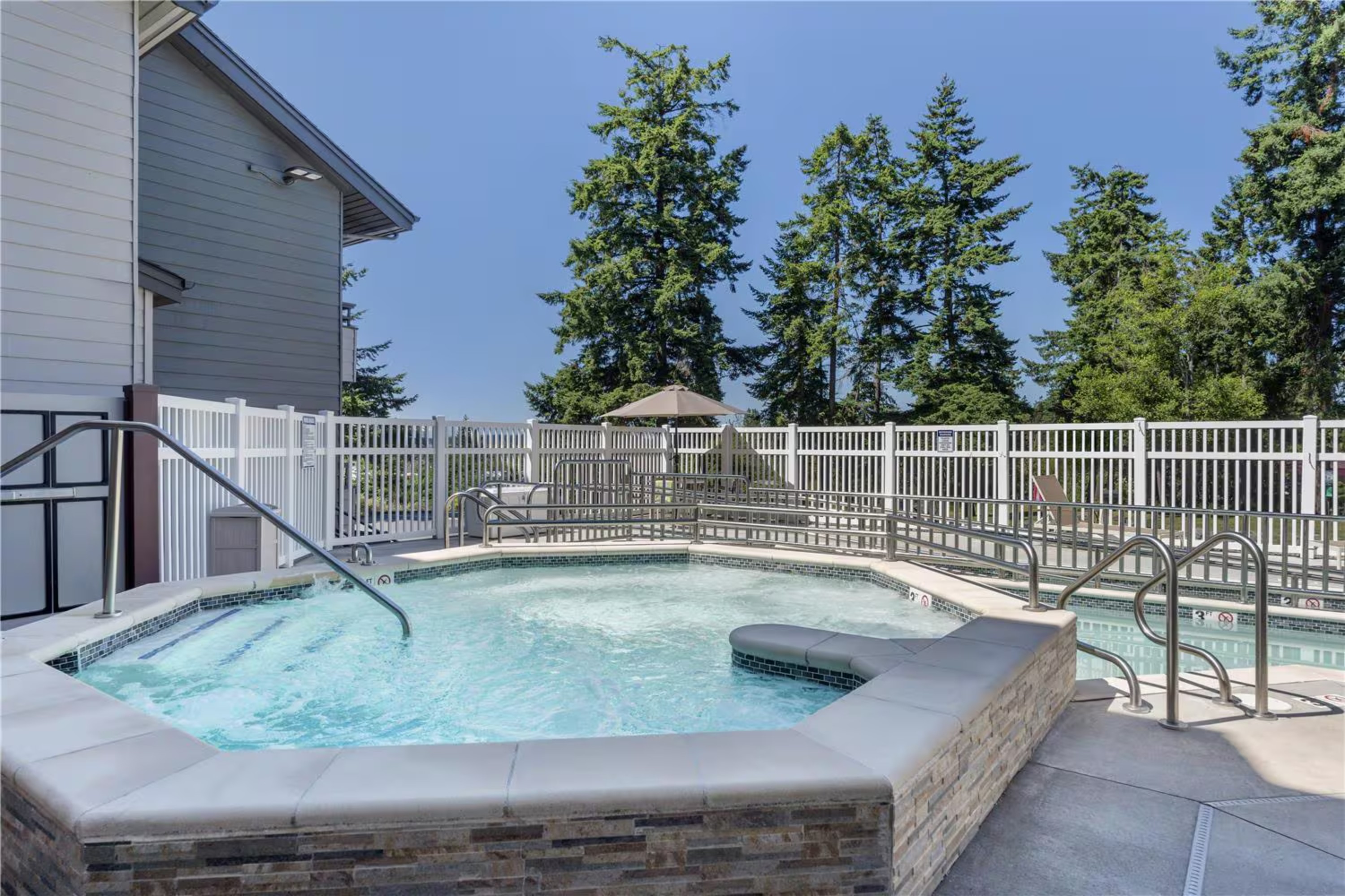 Best Western Plus Oak Harbor Hotel & Conference Center, photo 3