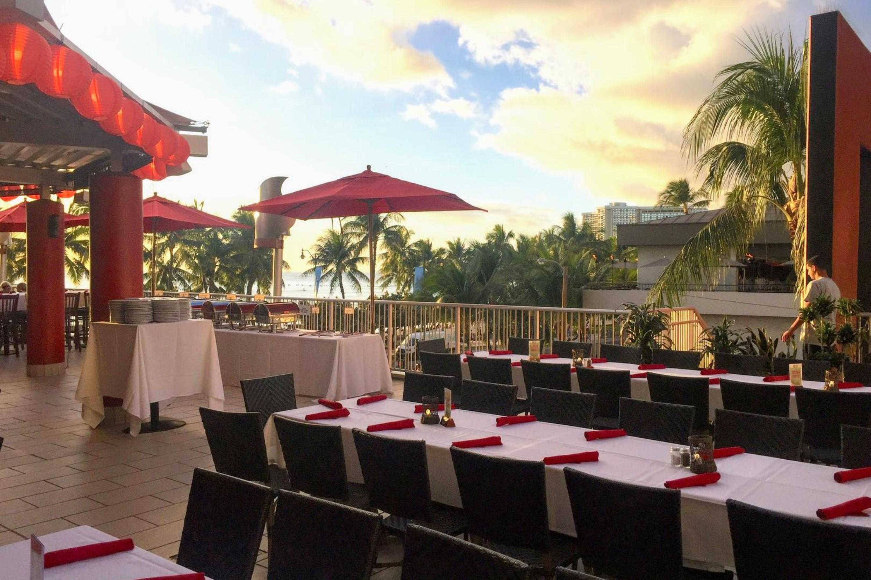 Total 88+ imagen tiki bar and grill waikiki Viaterra.mx