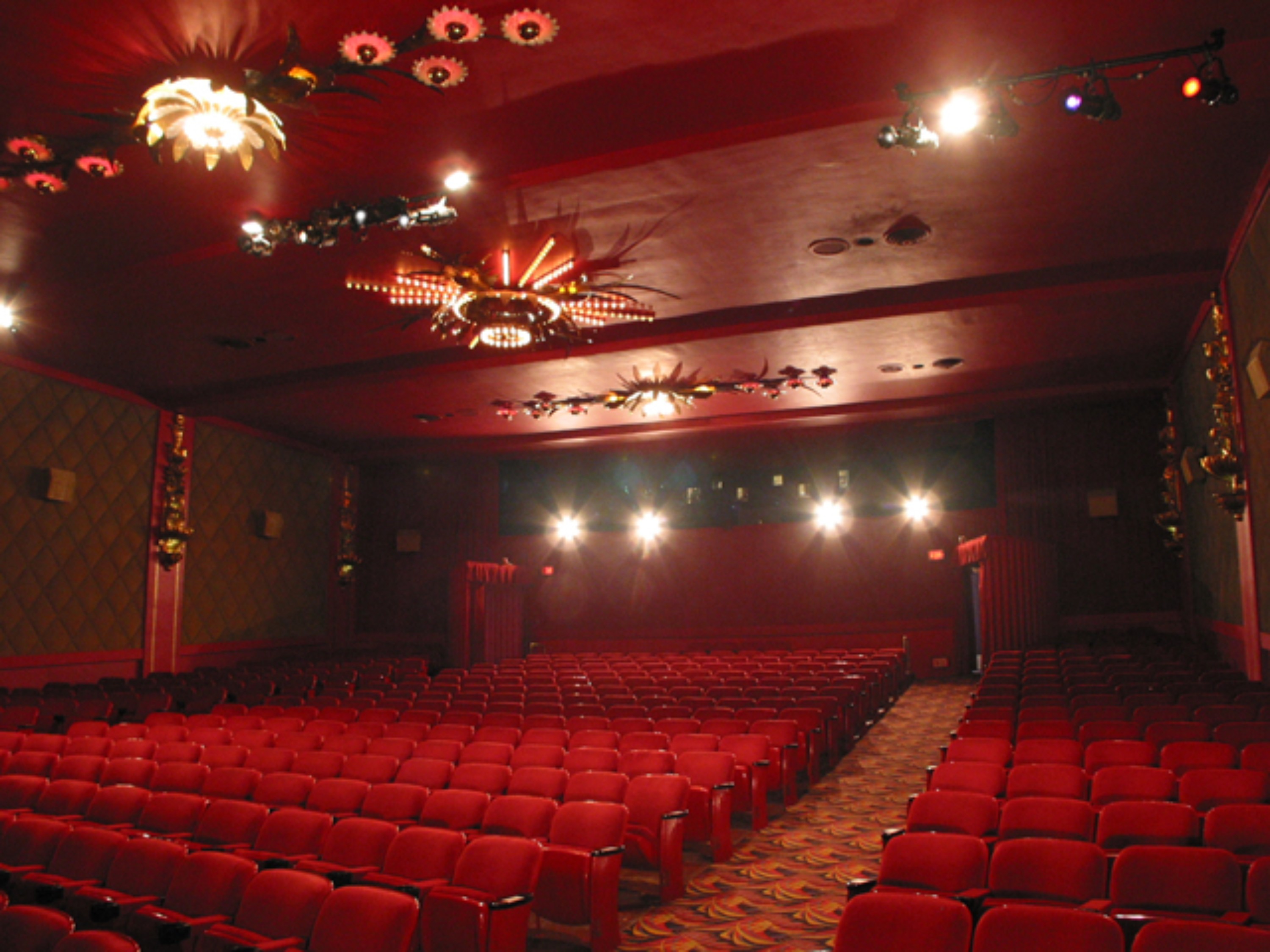 Fine Arts Theatre, photo 4