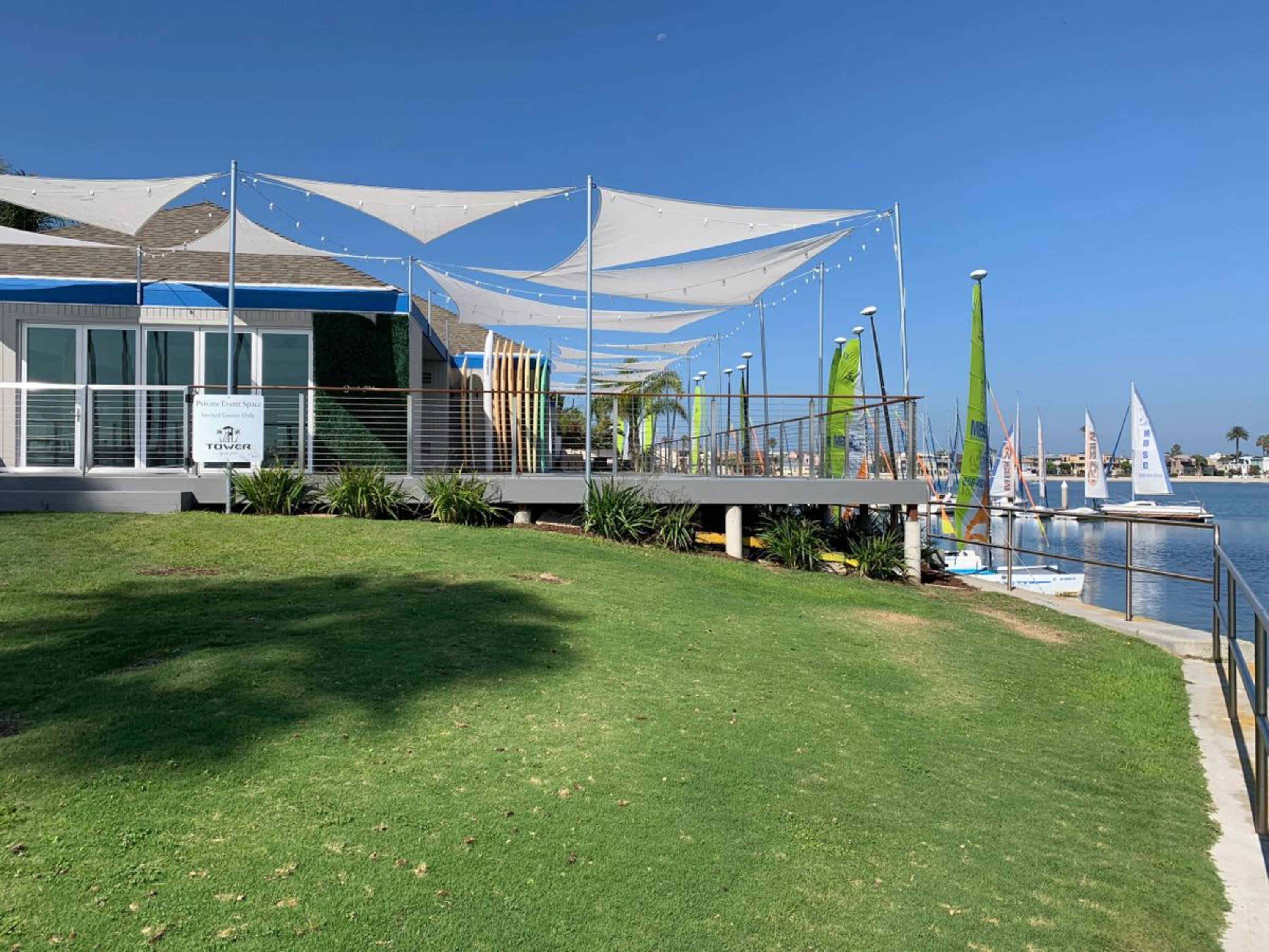 Tower Beach Club & Showroom, photo 4