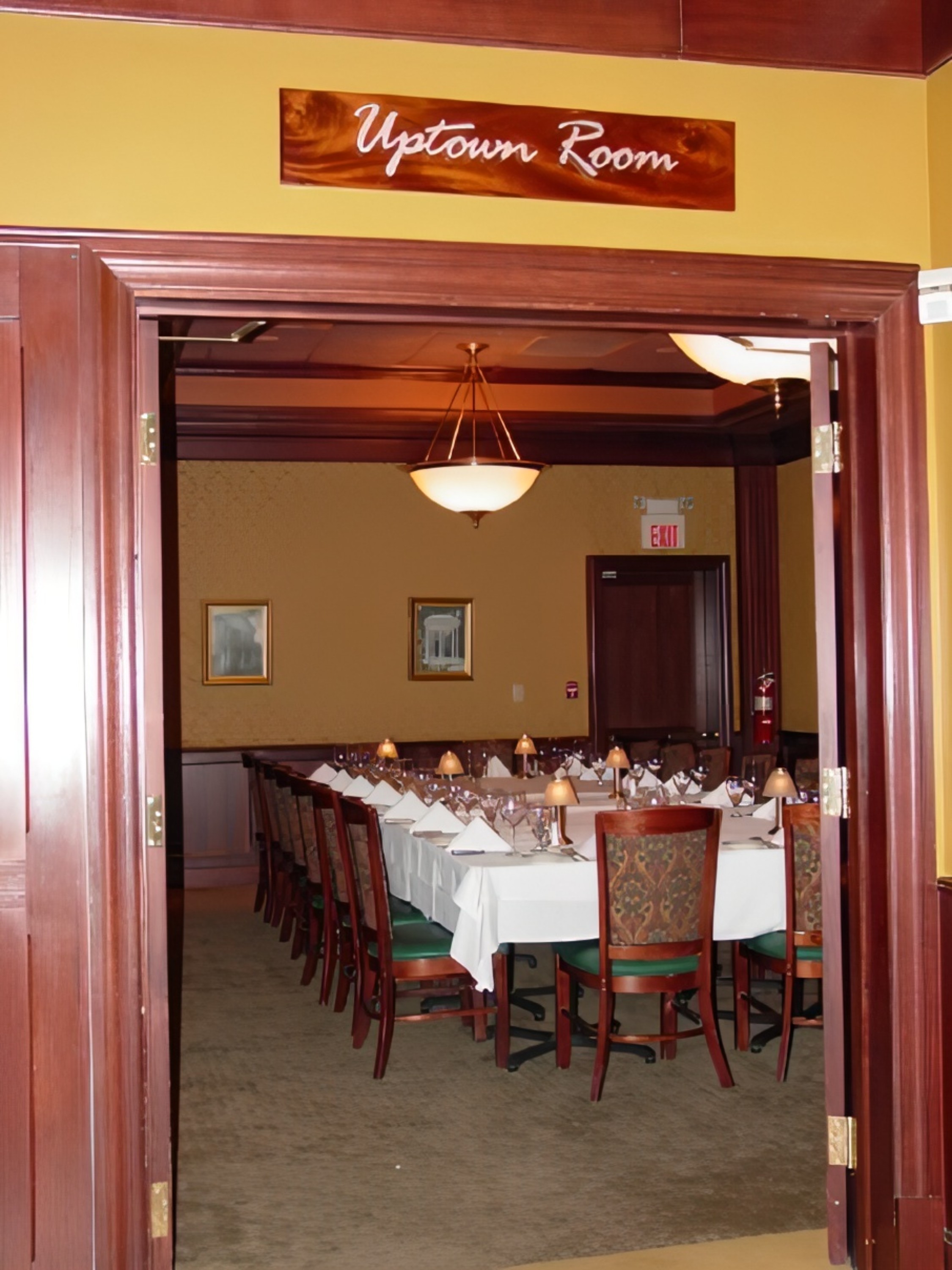 Rey's Restaurant, photo 4