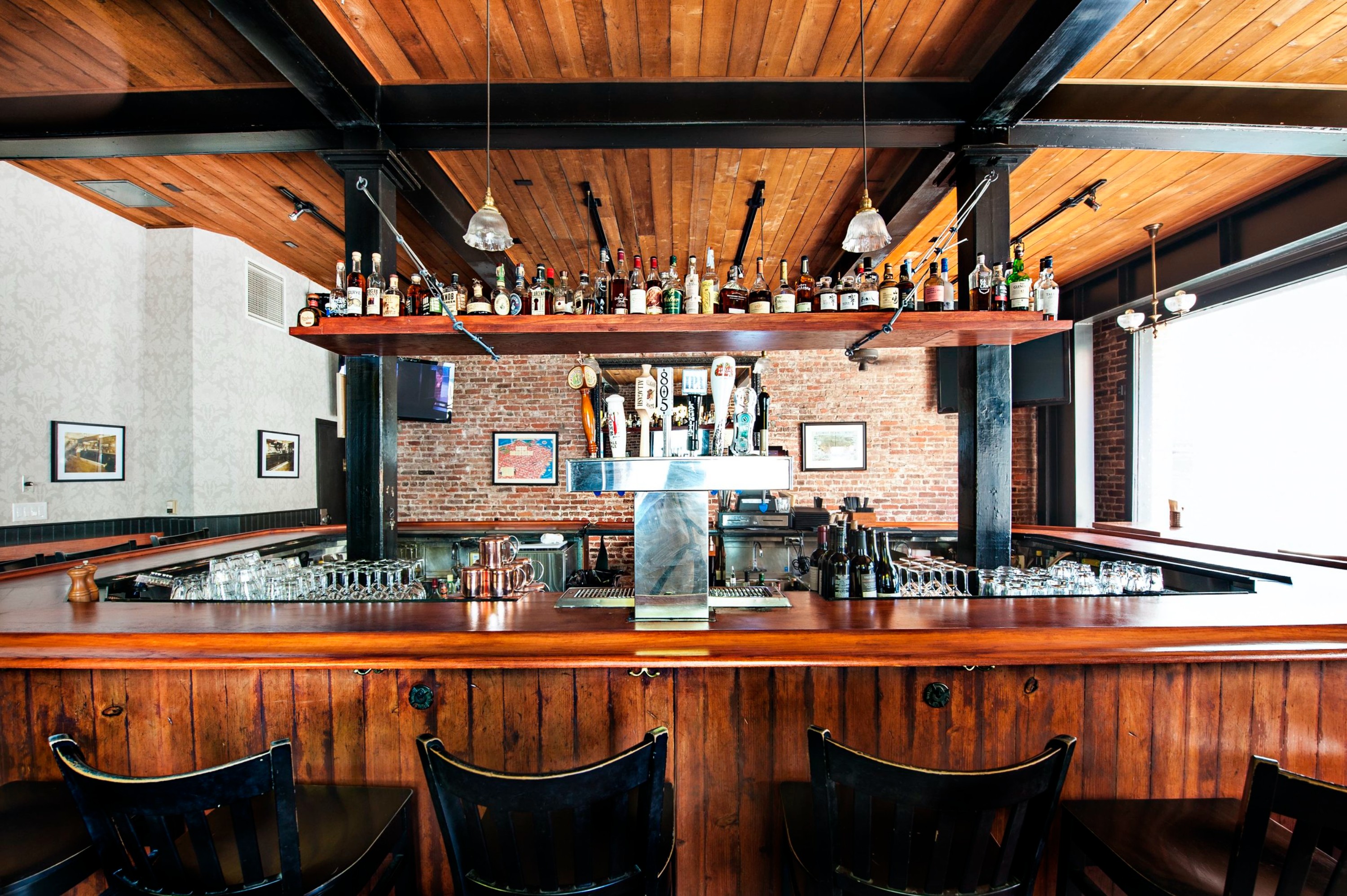 The Old Ship Saloon, photo 4