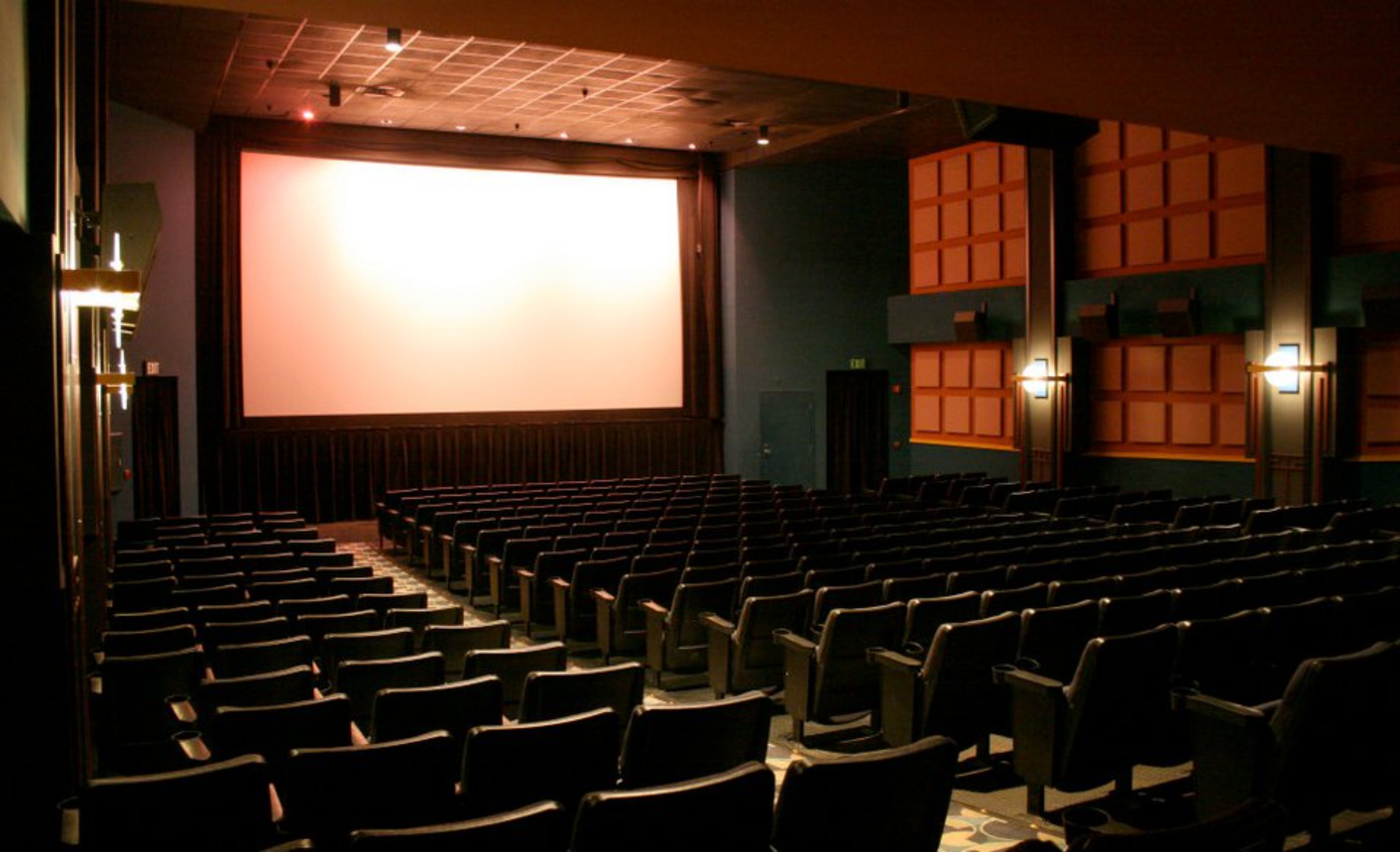 Landmark's Hillcrest Cinemas, photo 3