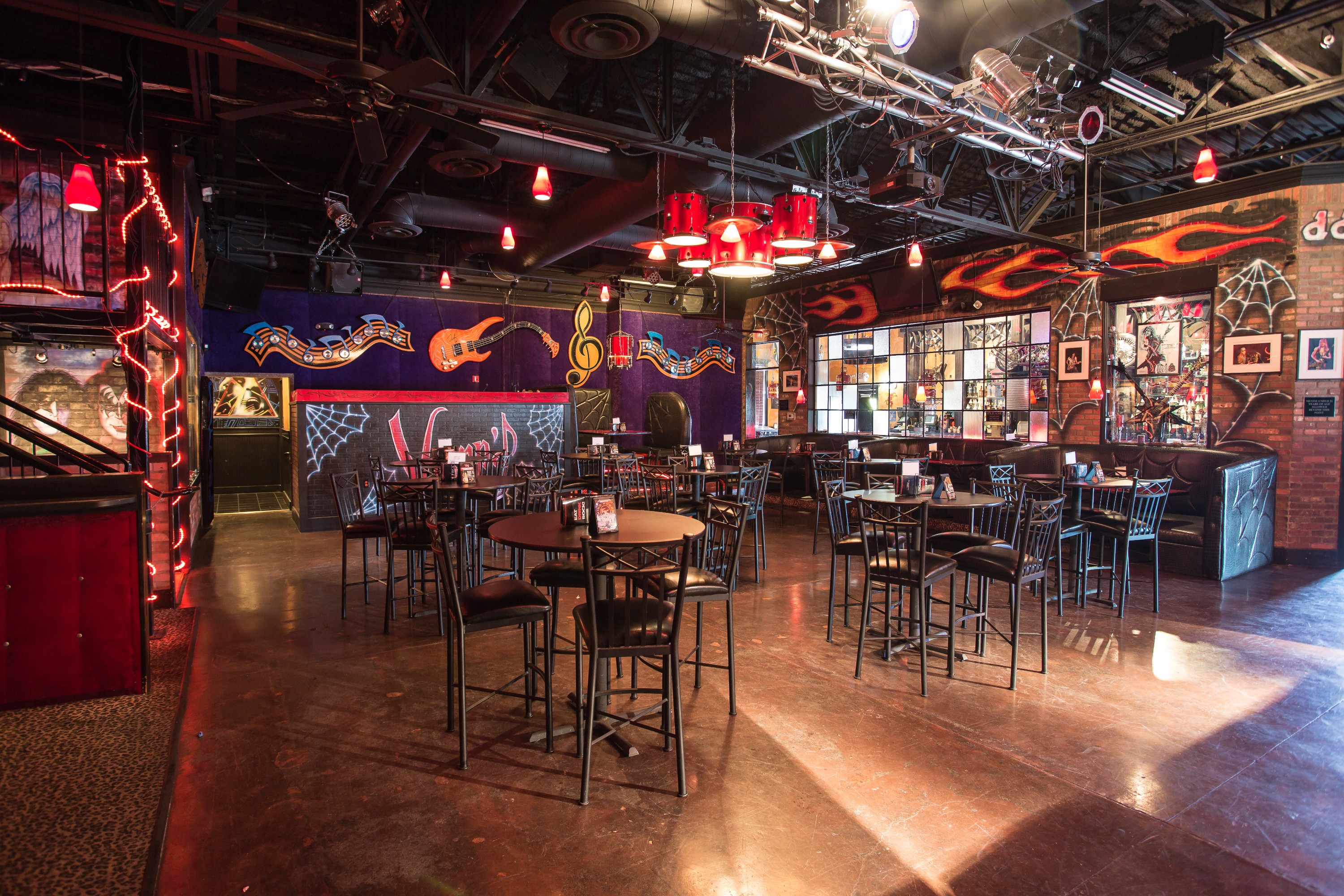 Count's Vamp'd Rock Bar & Grill, photo 4