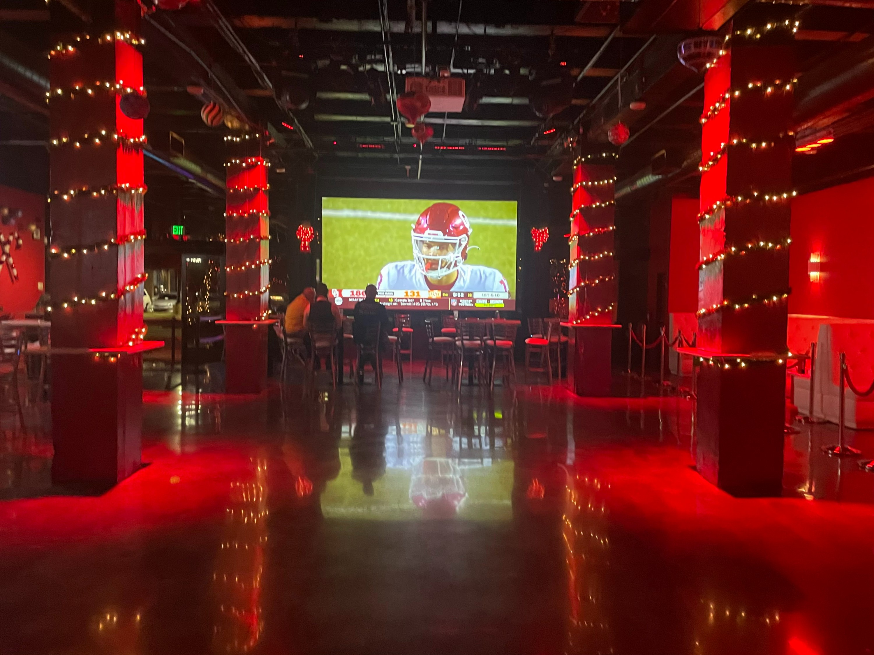 Ruby Red Nightclub & Ballroom, photo 4