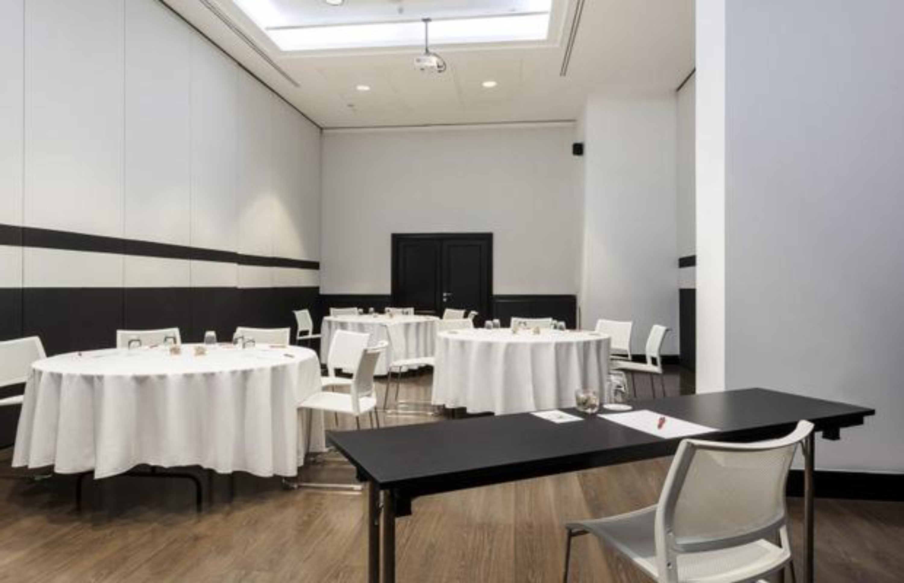 Hotel Ilunion Suites Madrid, photo 6