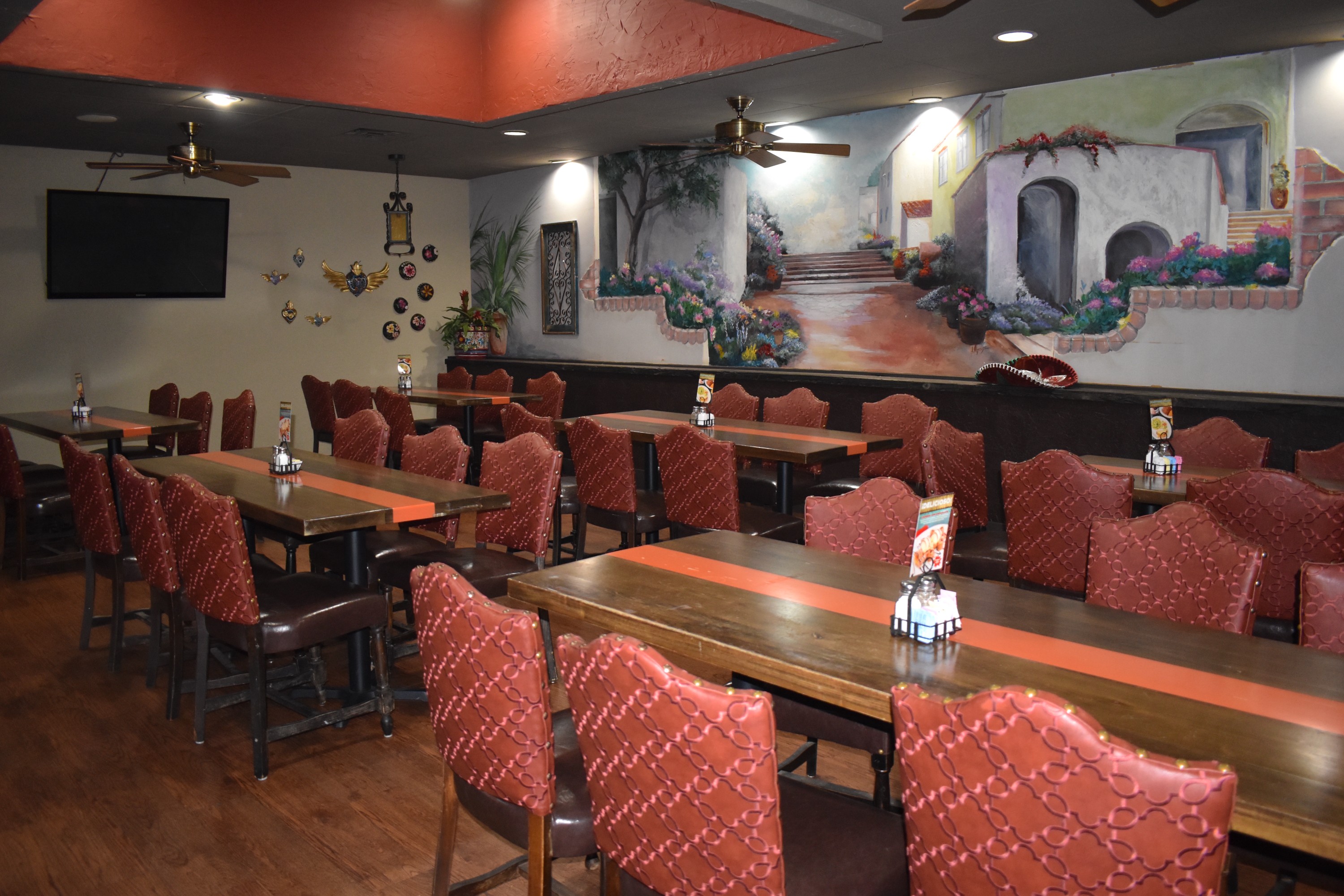 El Fenix - Forest Lane, photo 3