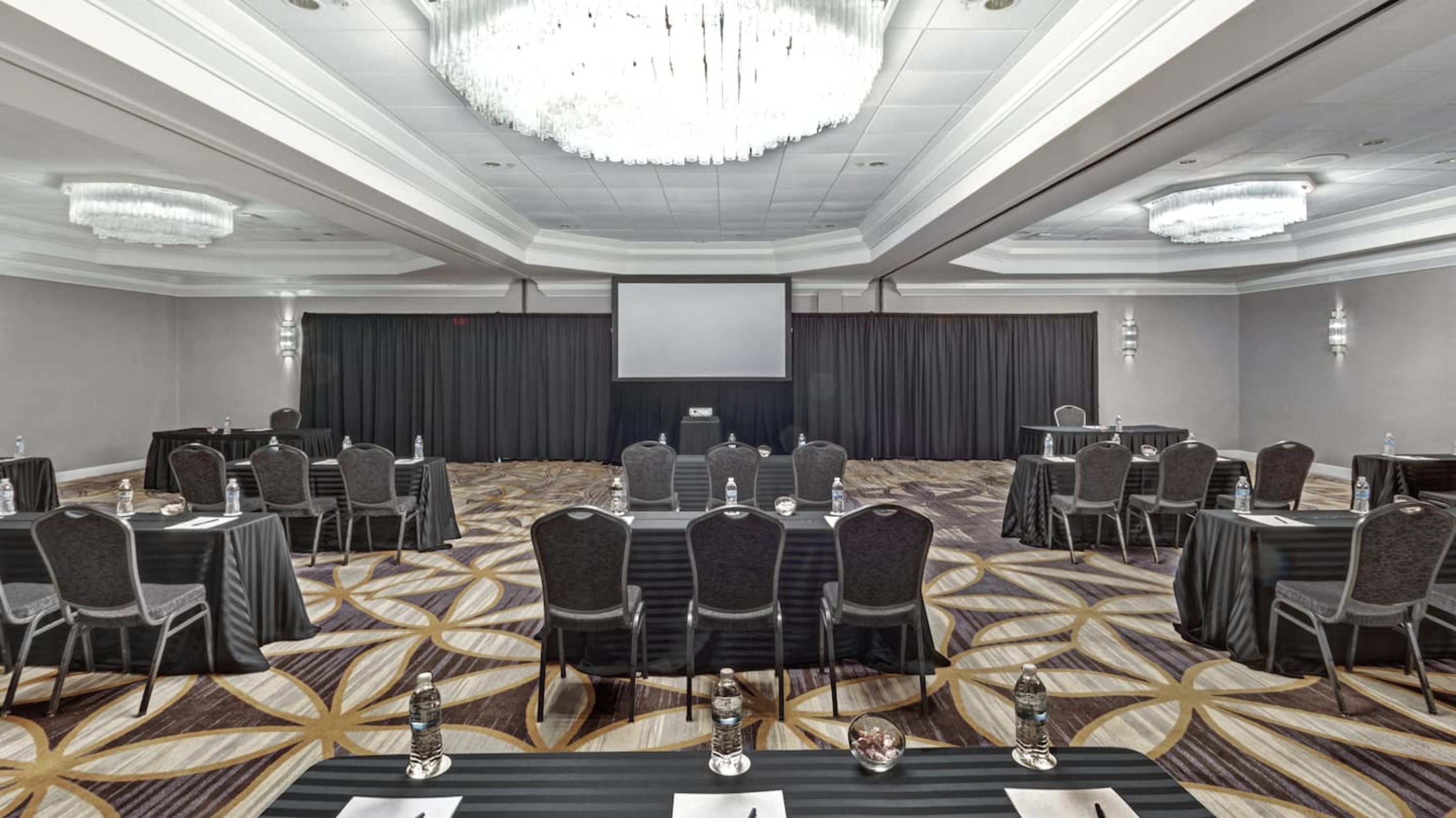 DoubleTree by Hilton Hotel Wichita Airport, photo 6