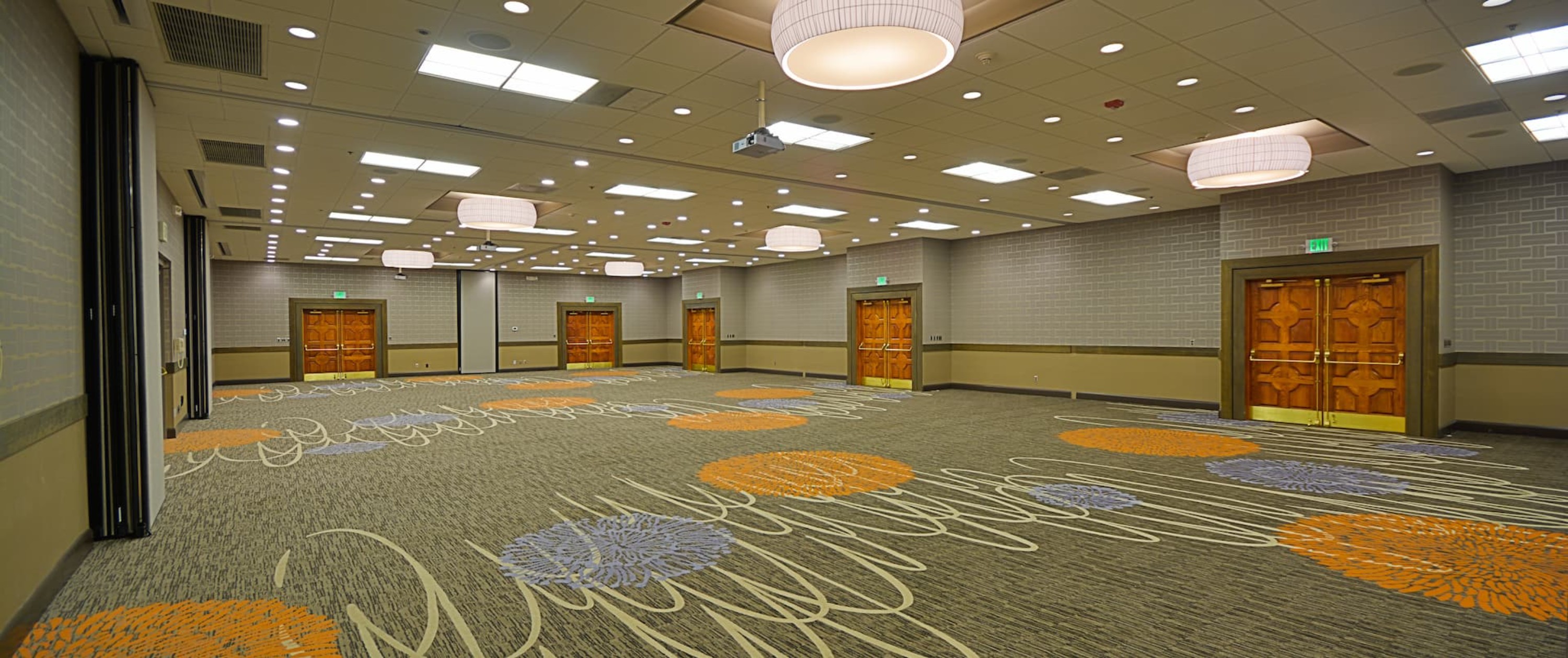 Embassy Suites by Hilton Denver Central Park, photo 4