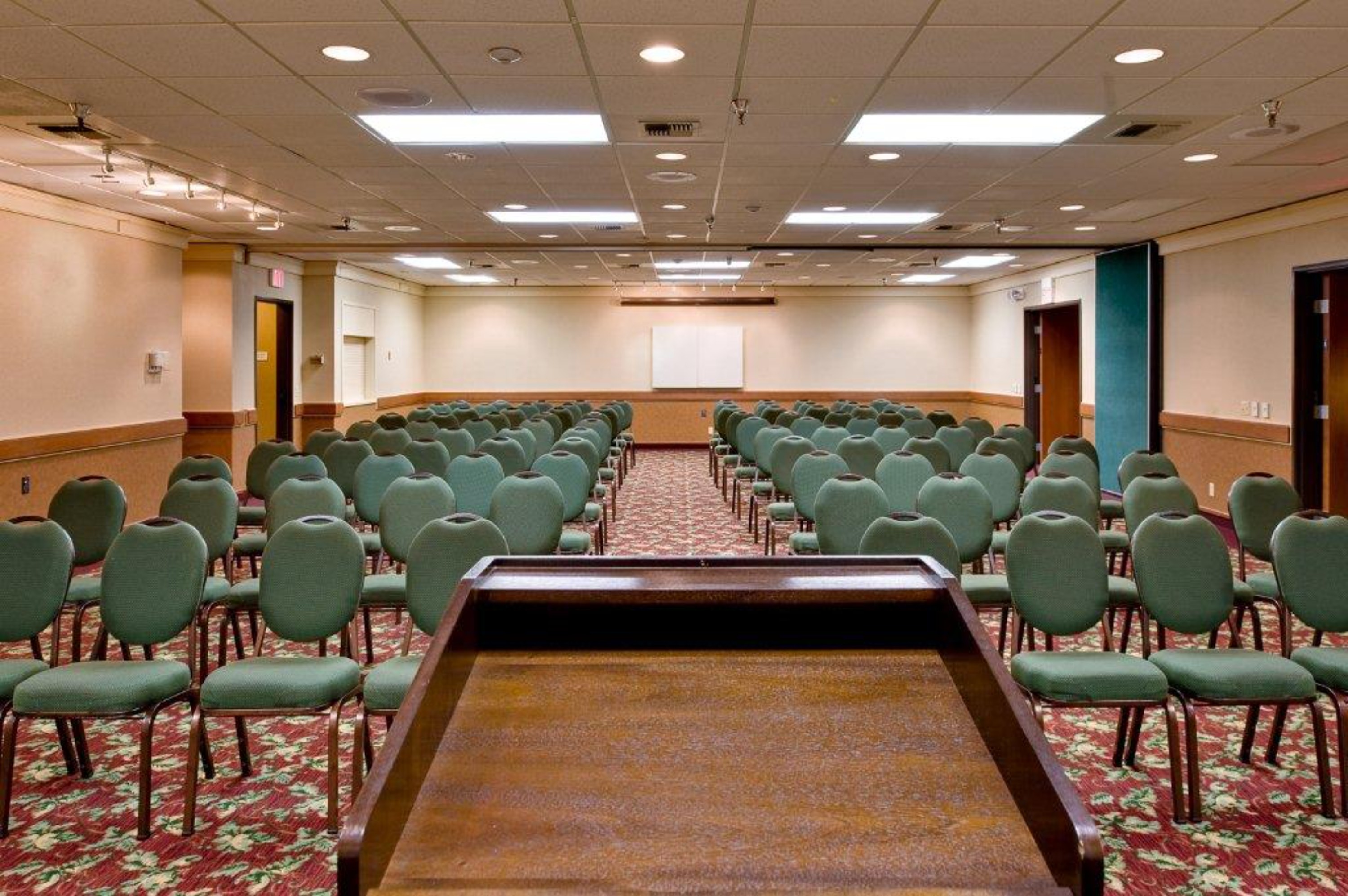 Best Western Plus Oak Harbor Hotel & Conference Center, photo 6