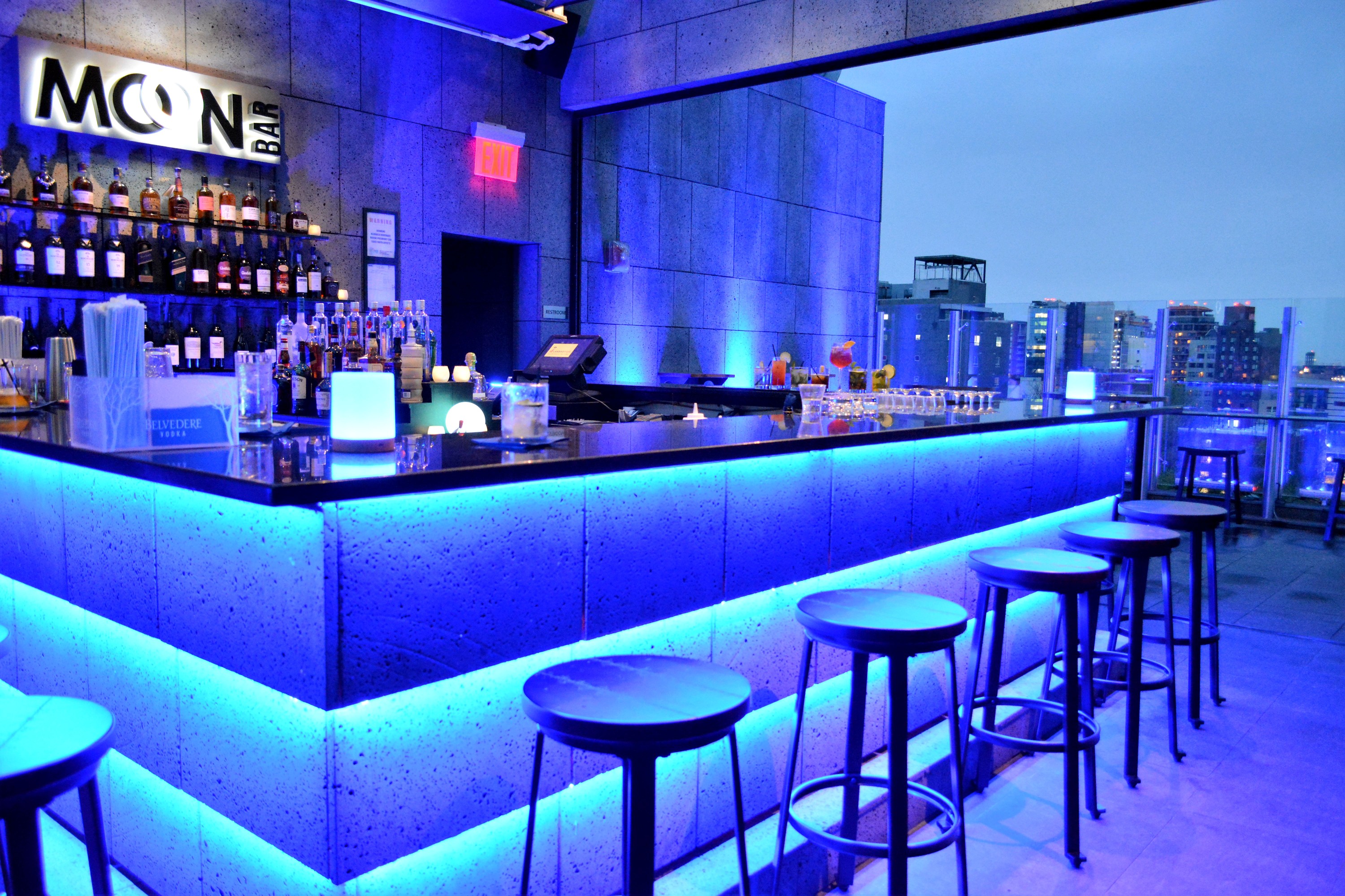 Moon Bar Rooftop, photo 3