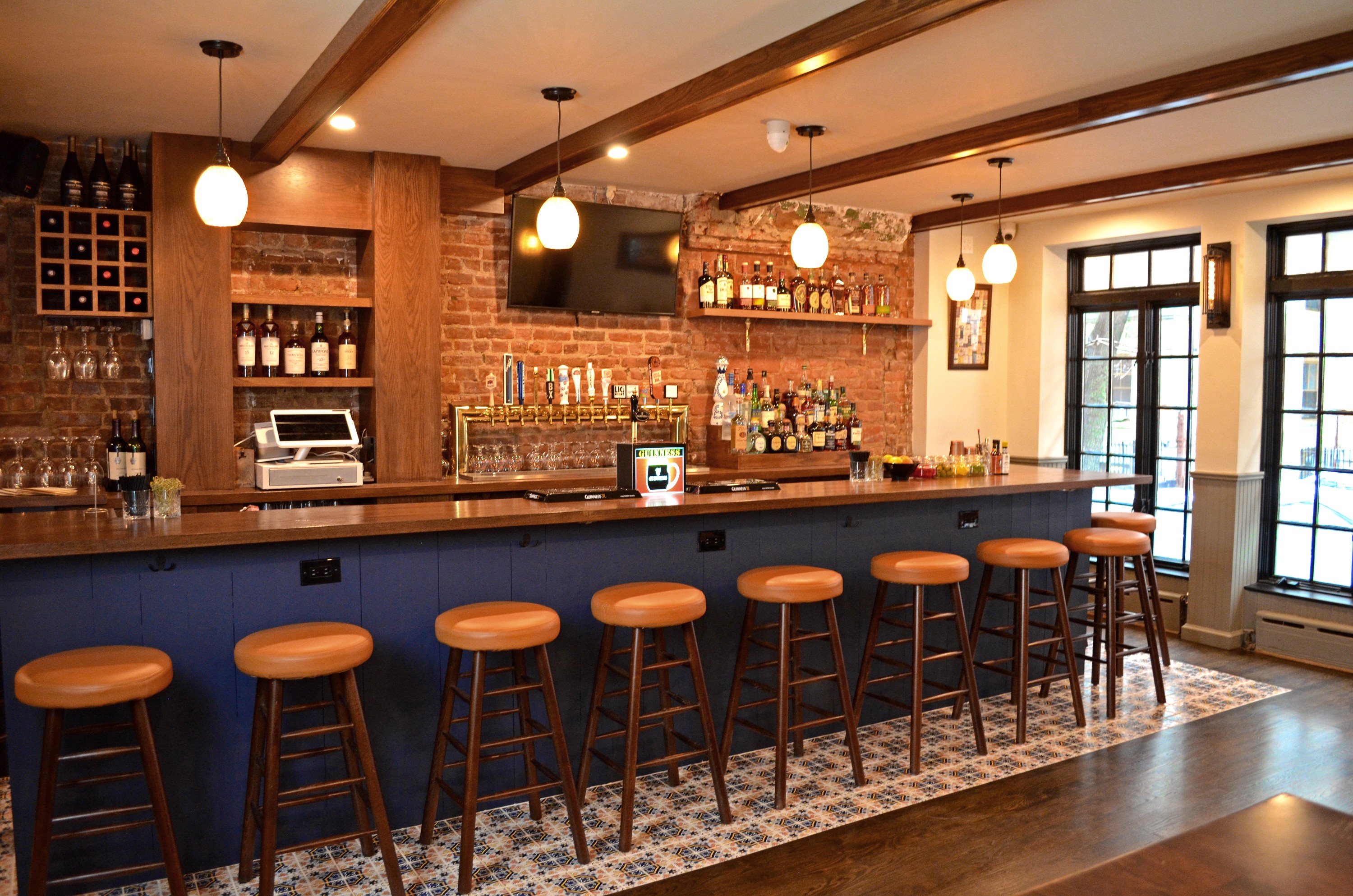 The Alvin Public House, photo 3
