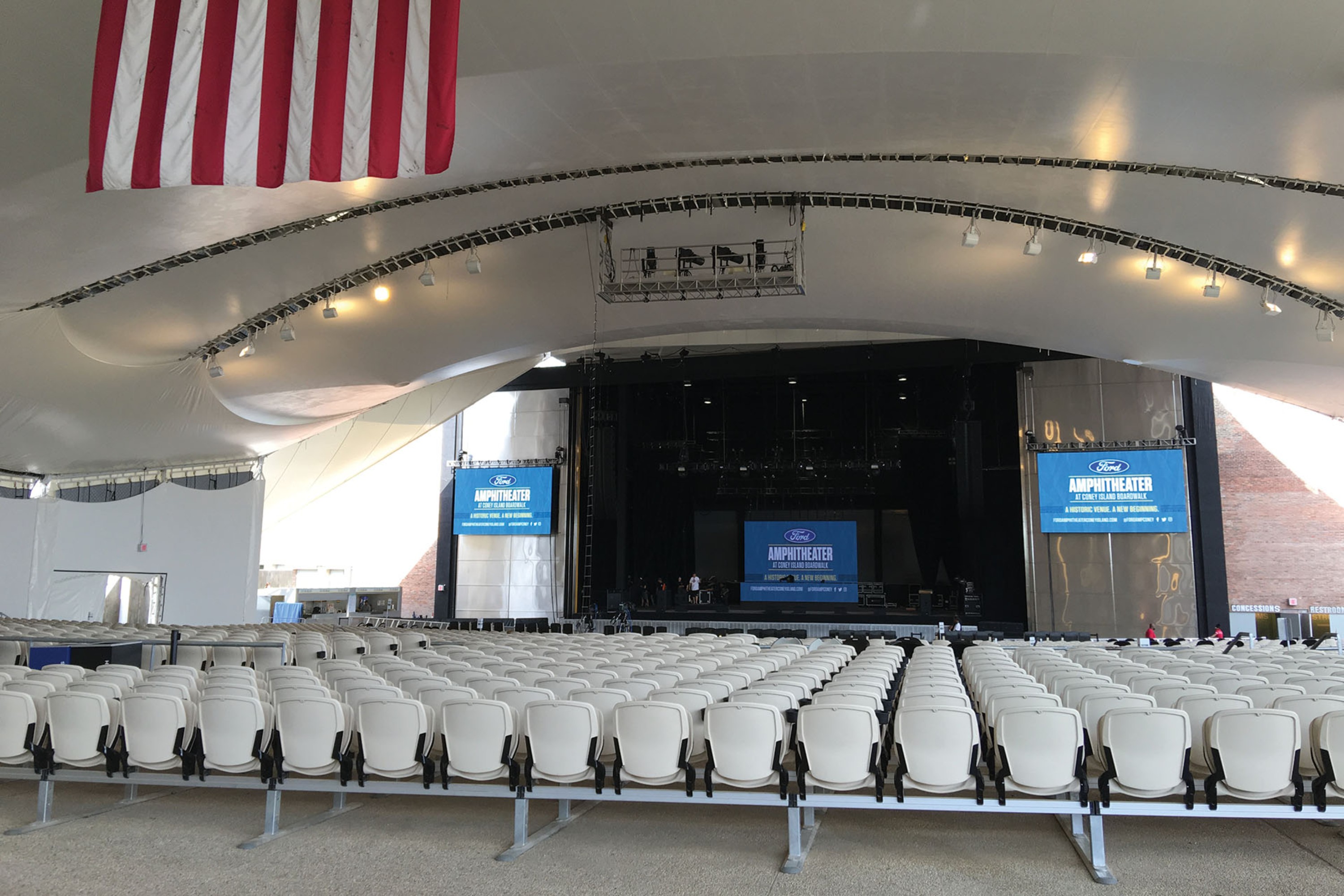 Coney Island Amphitheater, photo 3
