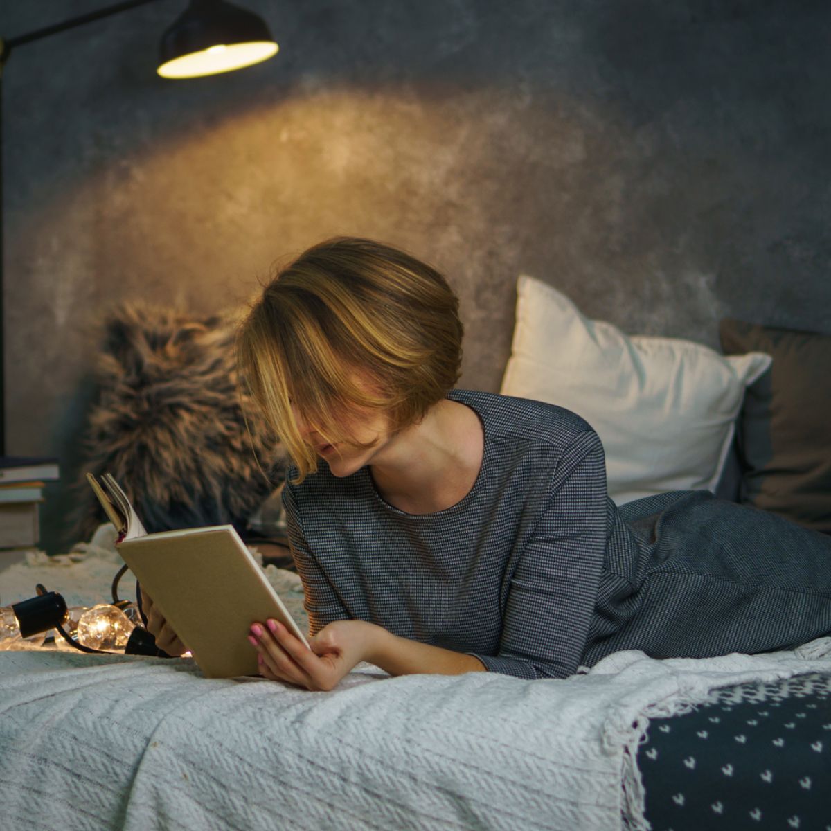 Descubra a iluminação ideal para ambientes de leitura