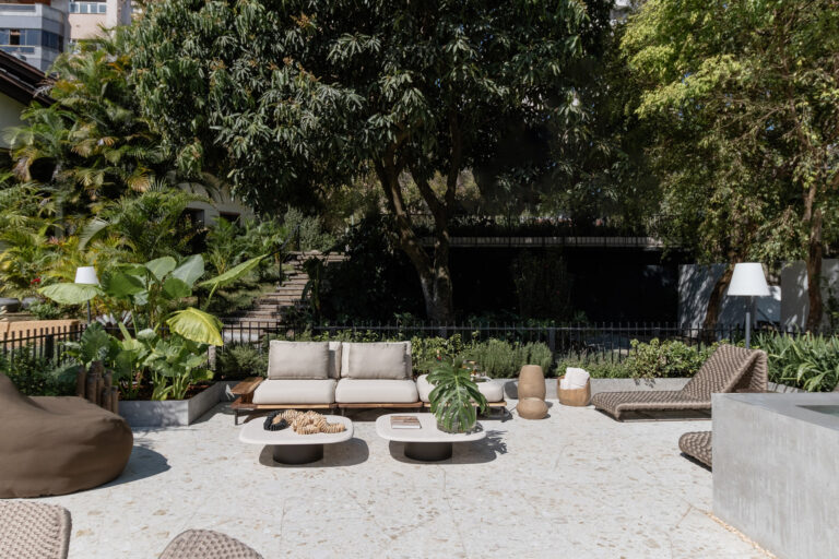 Imagem do post Varanda Zayt: aconchego e assinatura na obra de Arthur Casas