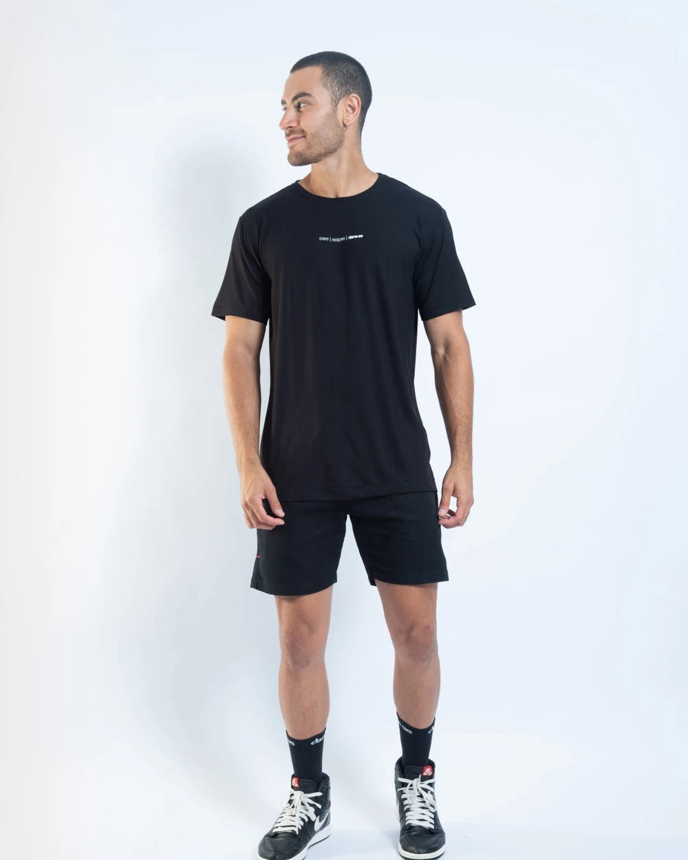 Onde encontrar roupas autorais de qualidade online?