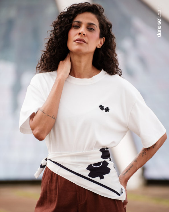 Por que a camiseta branca básica é essencial no seu guarda-roupa?