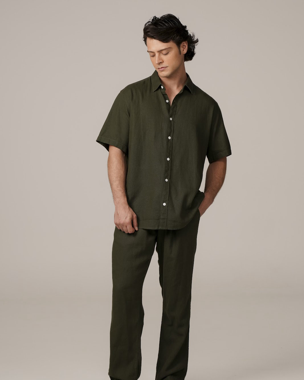 Por que você deve optar por roupas masculinas de linho?